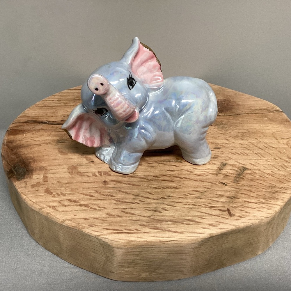 🔵 Vintage - Ceramic Crafted Elephant Figurine - Nursery Baby Room Decor
